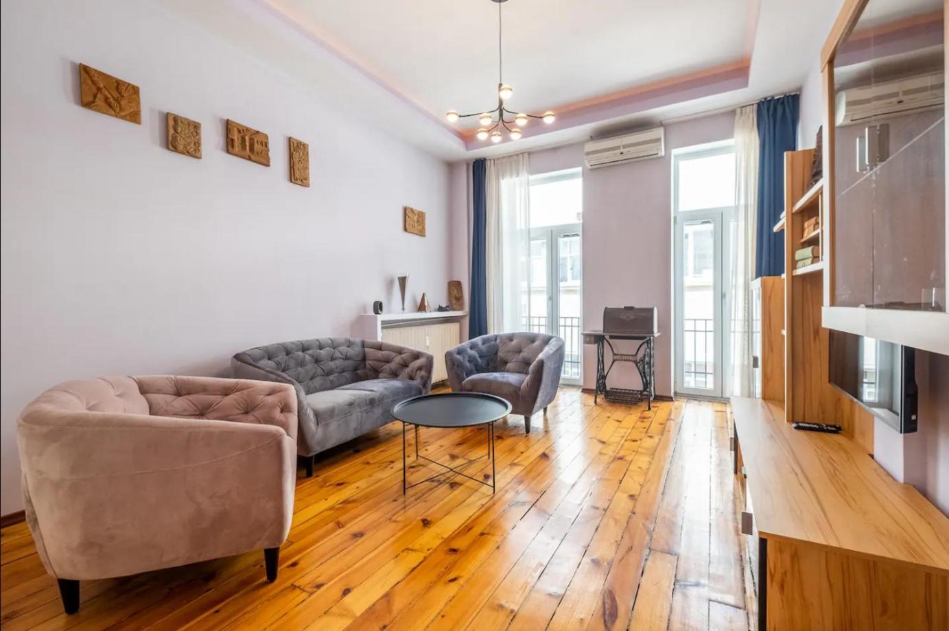 Charming 2Bdr Apartment In Historic Center With Parking Szófia Kültér fotó